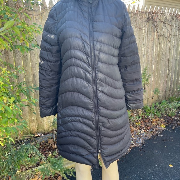 Patagonia downtown loft down hooded parka for women - Picture 9 of 9